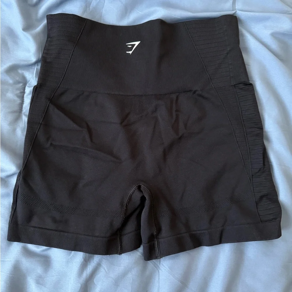 Gymshark Shorts - Picture 2 of 2